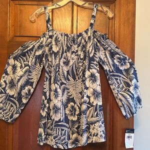 Women’s brand new shoulder-less blouse